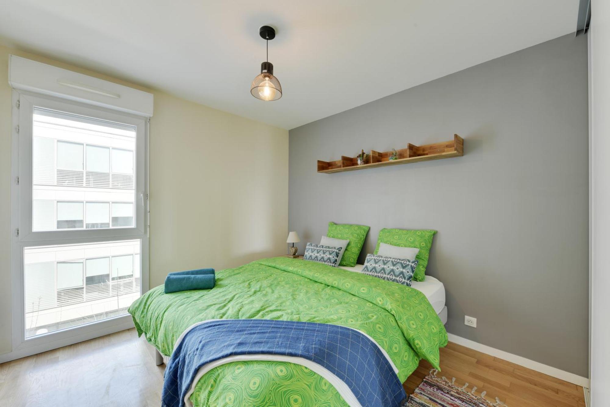 Chic Apartment With Superb View Of The Eiffel Tower Saint-Denis-en-Margeride Exterior foto